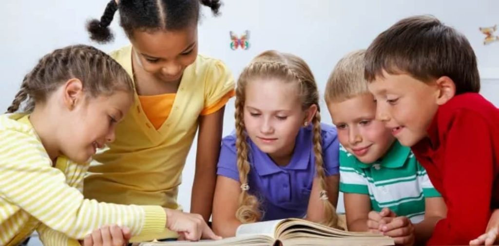 Encourage Your Child To Participate In Group Discussion